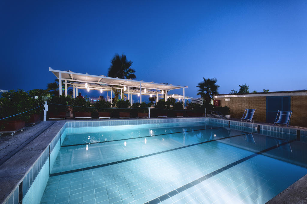 Hotel Mediterraneo Lido di Latina Luaran gambar