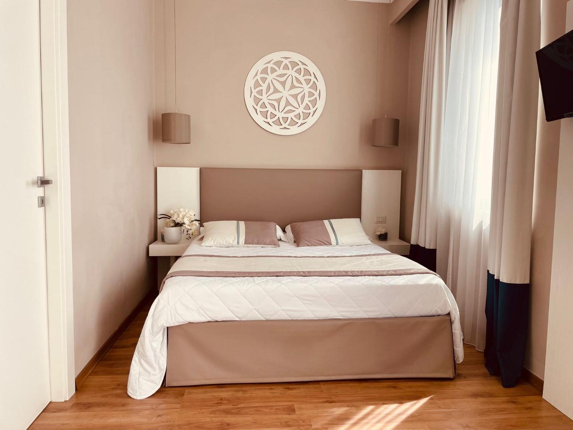 Hotel Mediterraneo Lido di Latina Luaran gambar