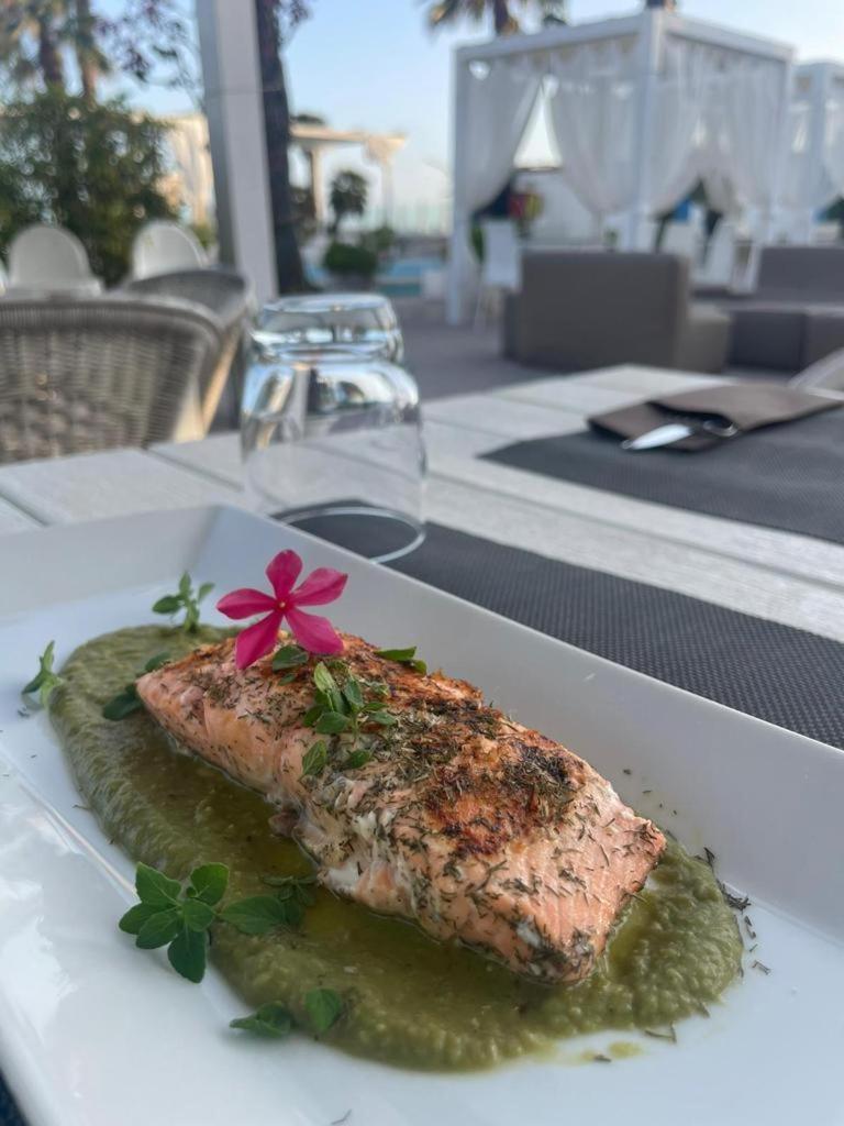 Hotel Mediterraneo Lido di Latina Luaran gambar